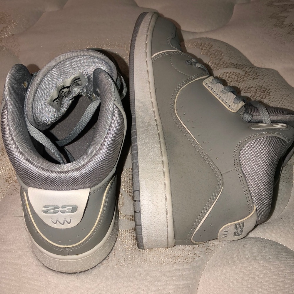 Jordan 23s - Picture 3 of 5
